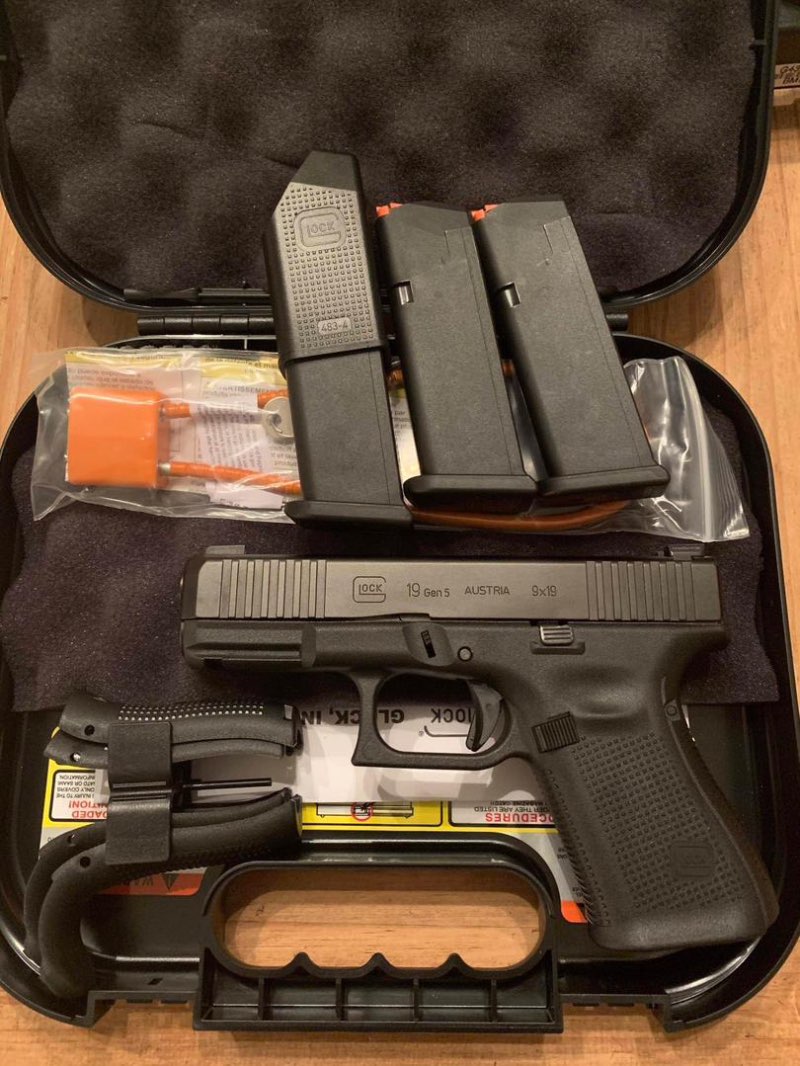 Glock 19 Gen 5 Image 2